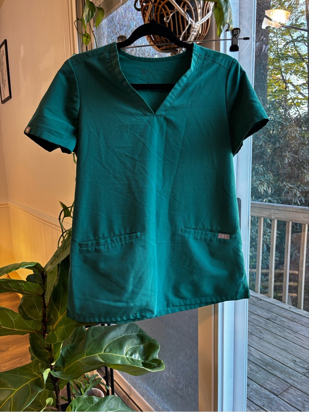 FIGS Hunter Green Casma 3 Pocket Scrub Top